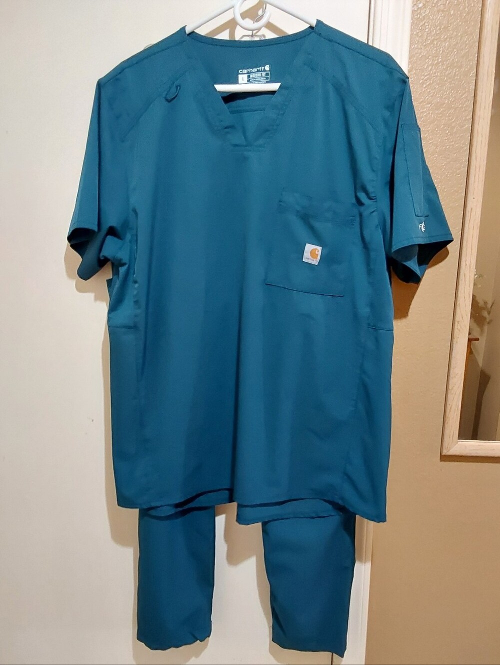 🌺 Like New Deep Teal Carhartt Force Scrub Set